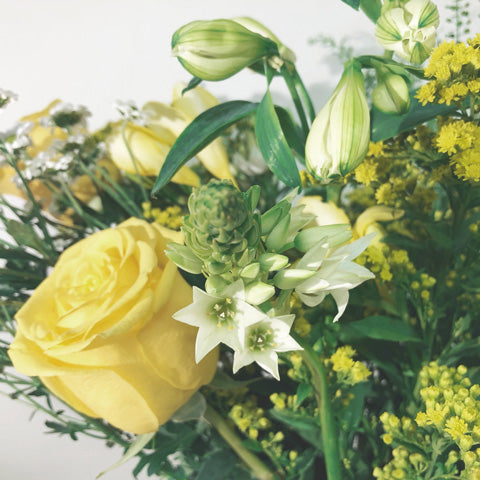 Manhattan - Letterbox Bouquets - Postabloom Flower delivery app